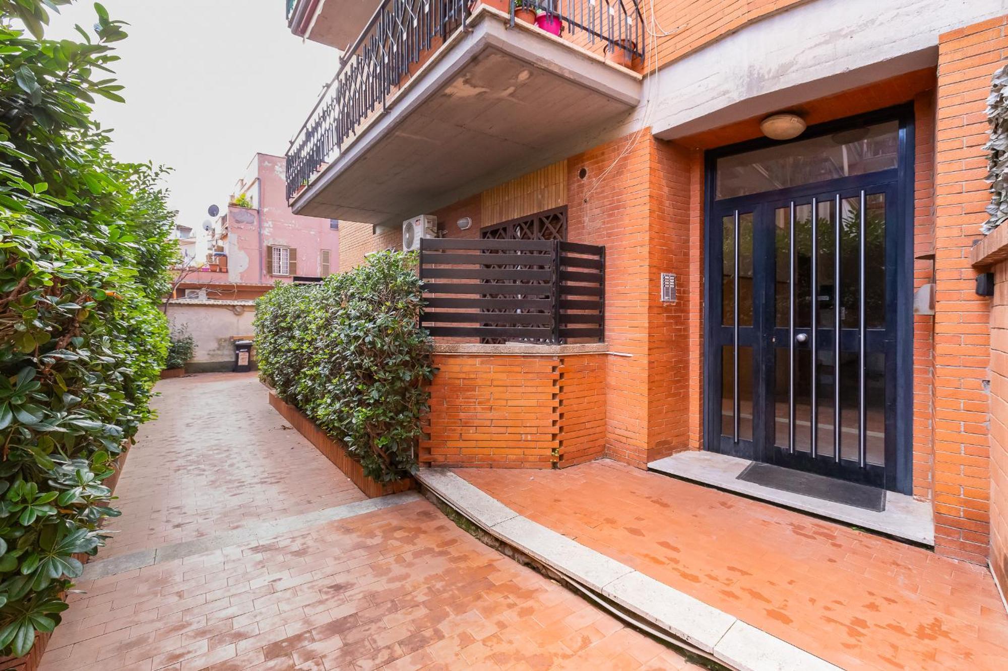 Apartment Ciampino Luxe -15Min Termini, Airport And Train Station - Ciampino